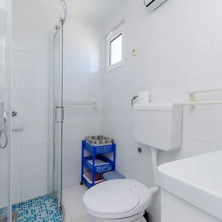 Ana- With Pool Holiday home Kornic
