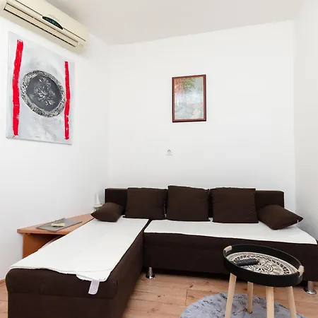 House Ana Kornic