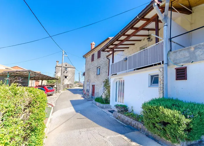 House Ana 펜션 Kornić